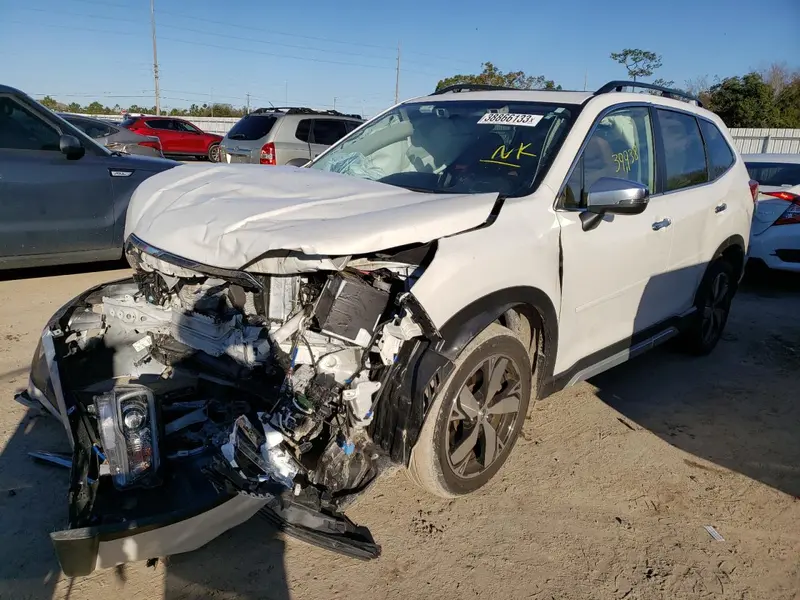 Subaru Forester 2019г.