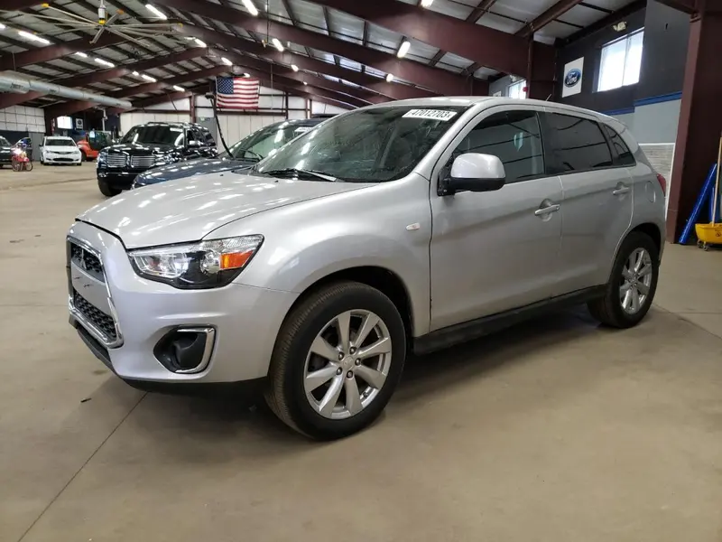 Mitsubishi Outlander 2015г.