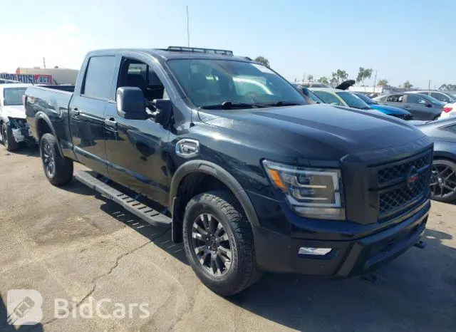 Nissan Titan 2020г.