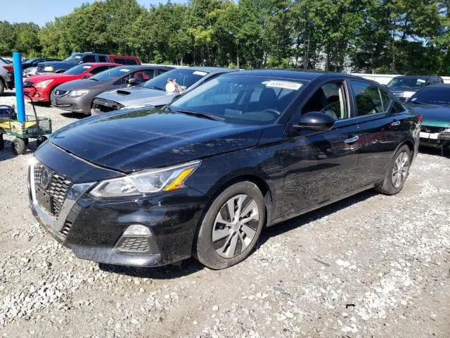 Nissan Altima 2020г.