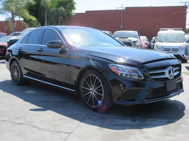 Mercedes-Benz C-Class 2021г.