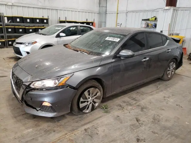 Nissan Altima 2020г.