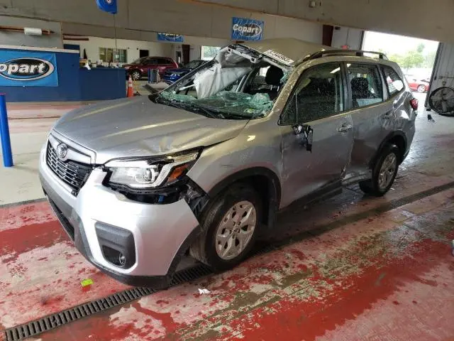 Subaru Forester 2020г.