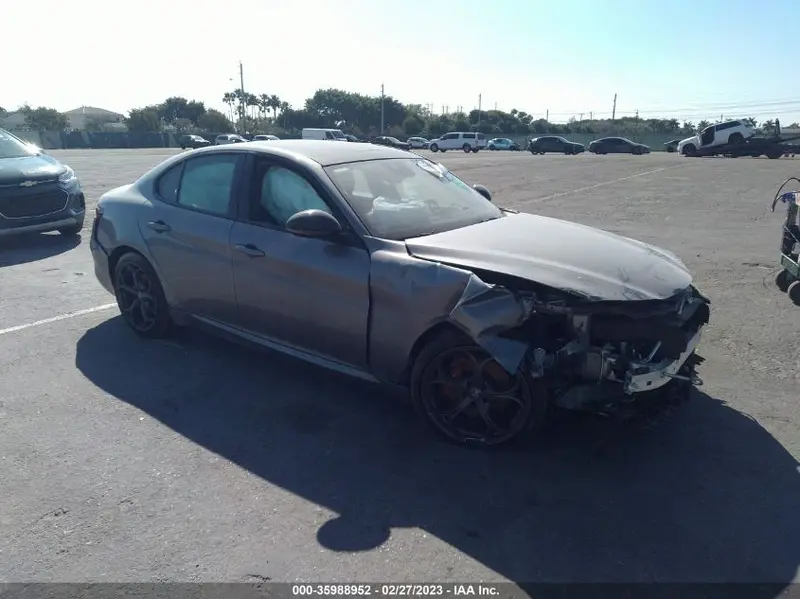 Alfa Romeo Giulia 2021г. Alfa Romeo Giulia 2021г.