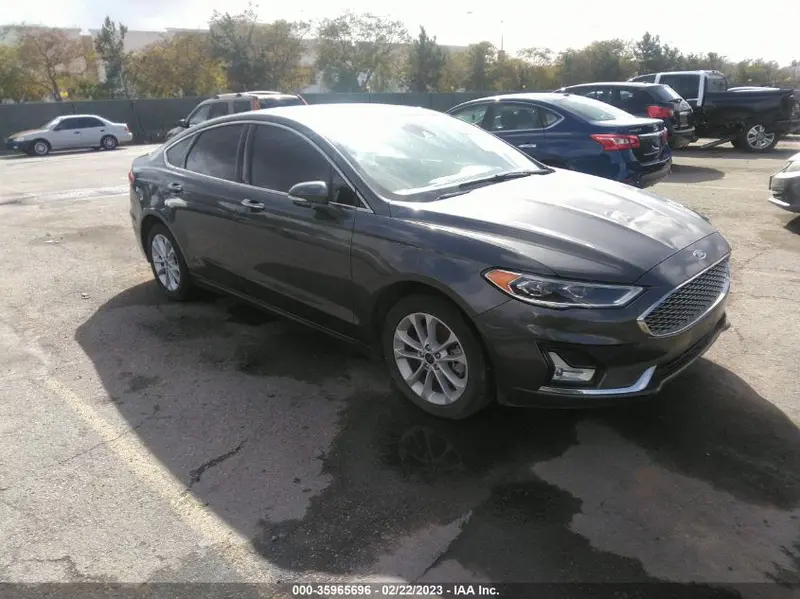 Ford Fusion Energi 2019г.
