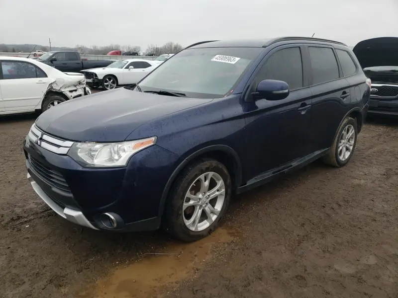 Mitsubishi Outlander 2015г.