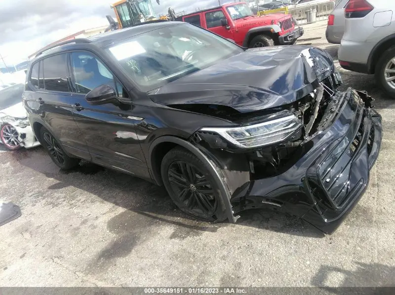 Volkswagen Tiguan 2022г.