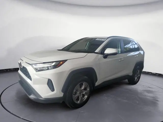 Toyota RAV4 2022г.