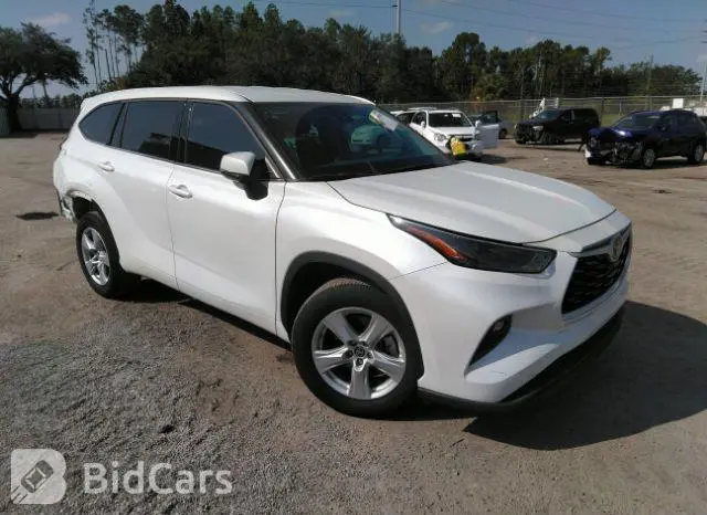 Toyota Highlander 2022г.