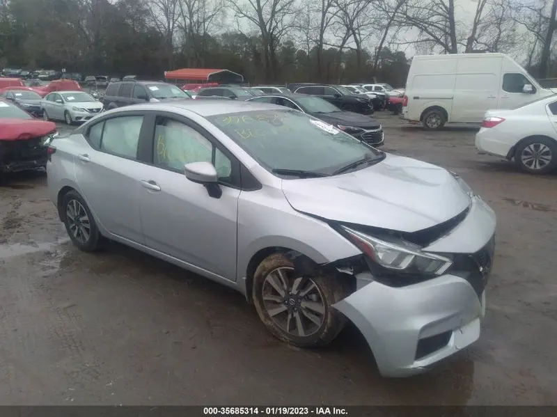 Nissan Versa 2020г.