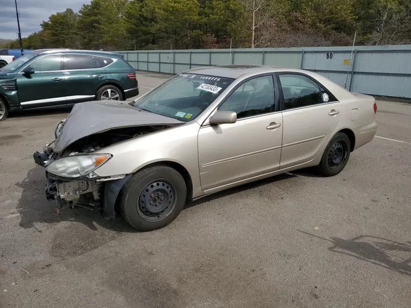 Toyota Camry 2005г.