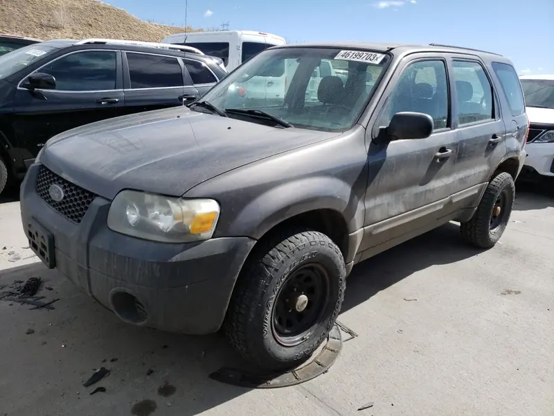 Ford Escape 2005г.
