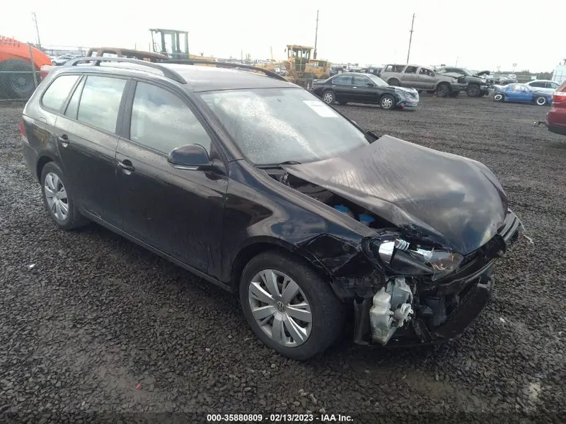 Volkswagen Jetta SportWagen 2013г.