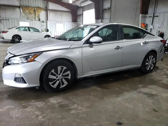 Nissan Altima 2020г.