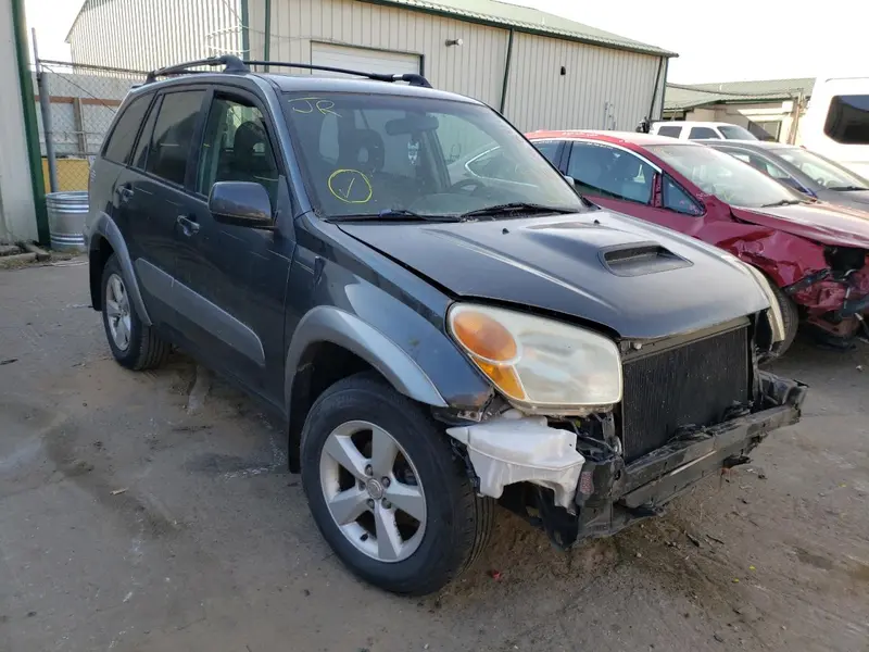 Toyota RAV4 2004г.