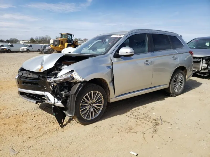 Mitsubishi Outlander 2022г.