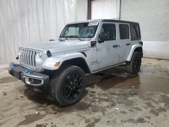 Jeep Wrangler 2023г.