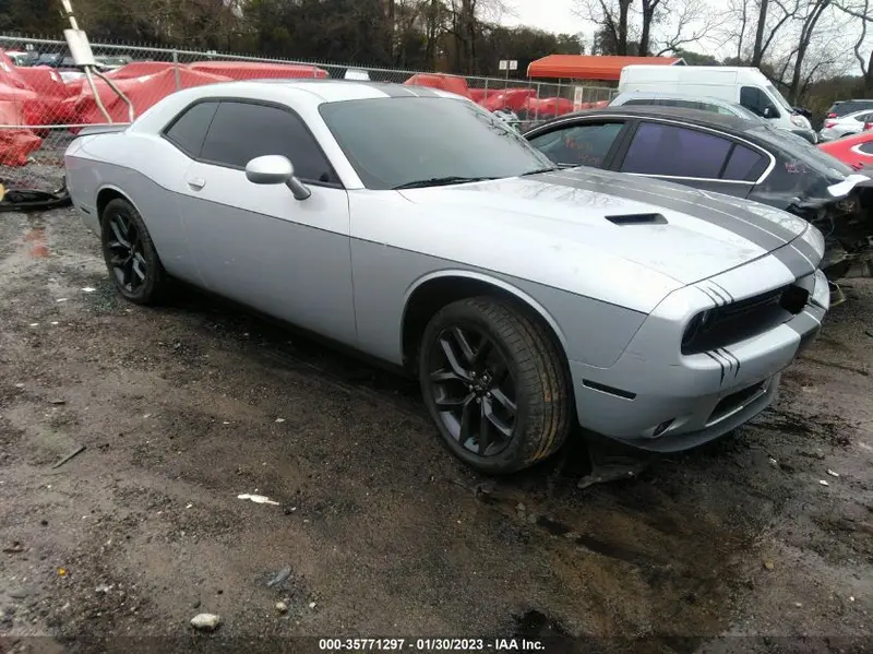 Dodge Challenger 2020г.
