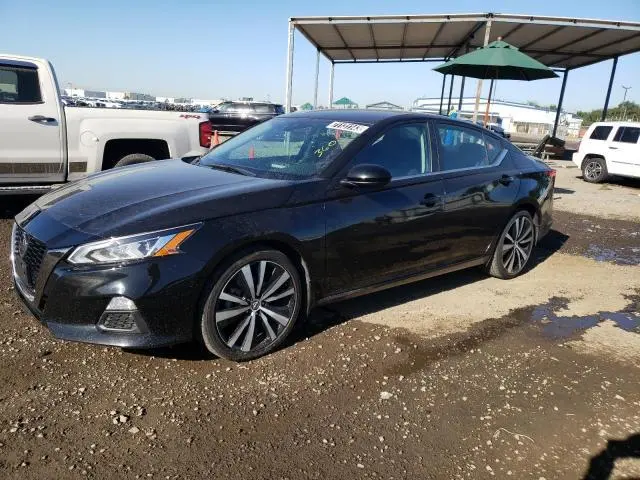 Nissan Altima 2021г.