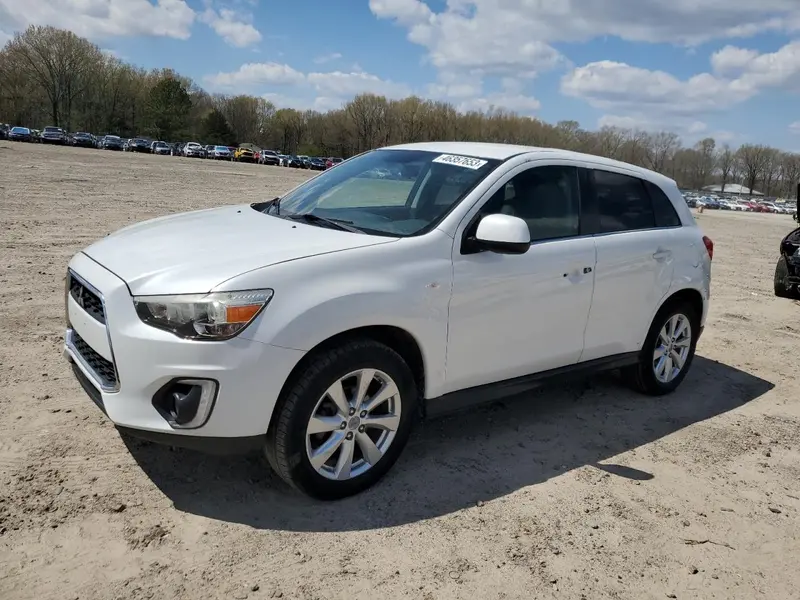 Mitsubishi Outlander 2015г.