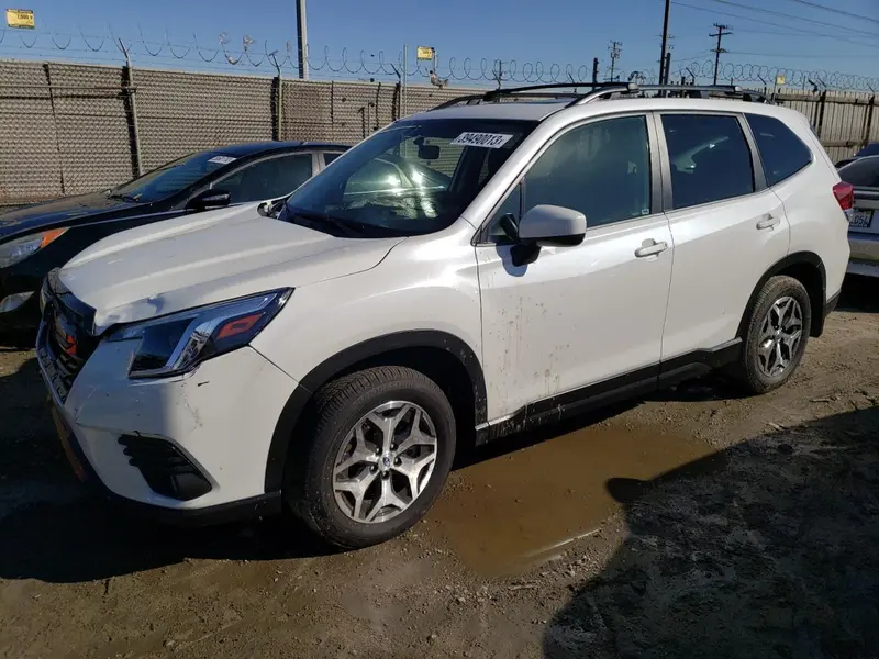 Subaru Forester 2022г.