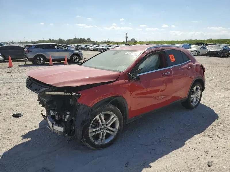 Mercedes-Benz GLA-Class 2020г.