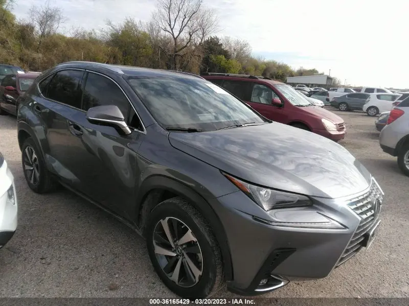 Lexus NX 300 2020г.
