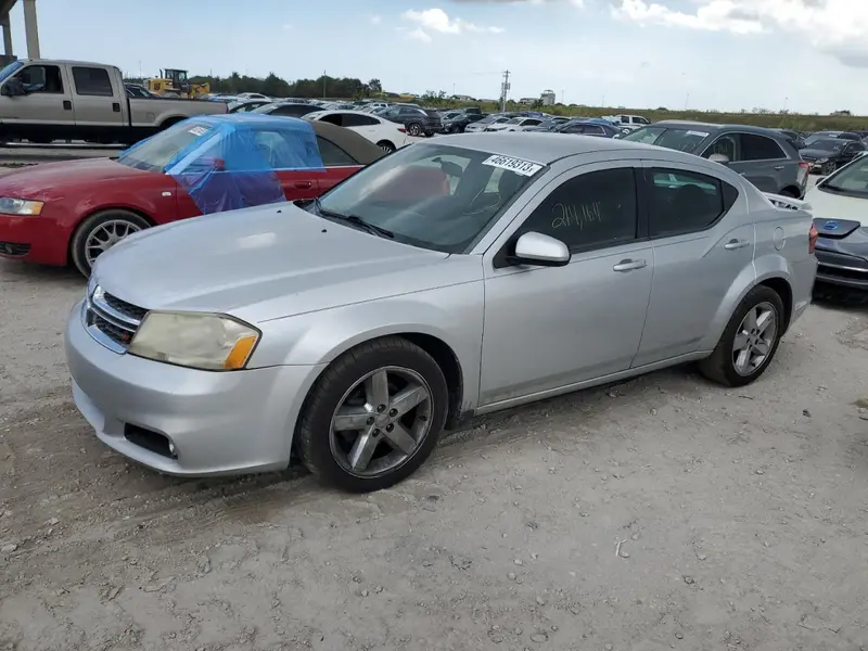 Dodge Avenger 2012г.