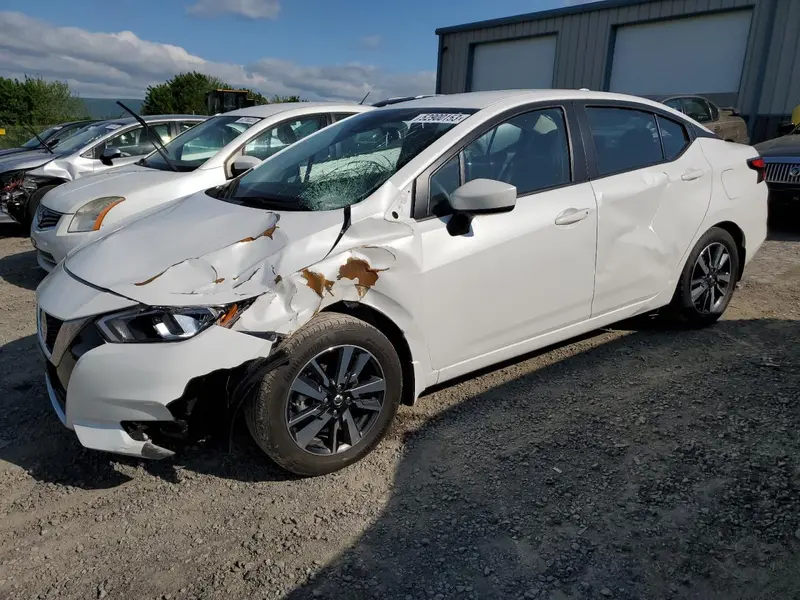 Nissan Versa 2022г.