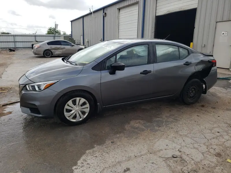 Nissan Versa 2020г.