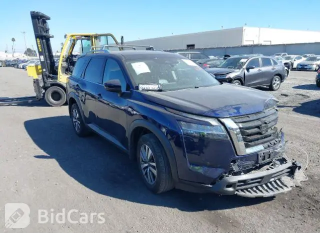 Nissan Pathfinder 2022г.