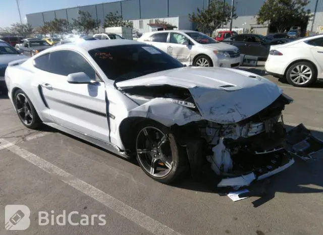Ford Mustang 2021г.