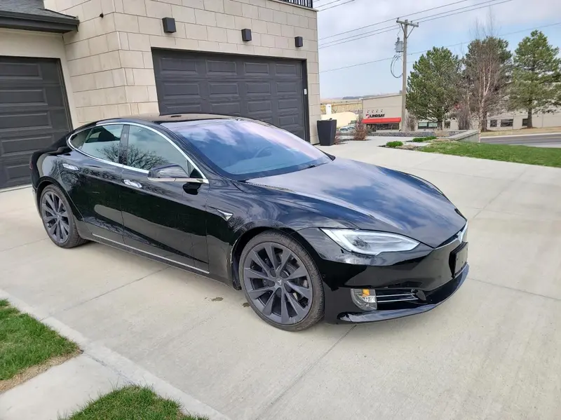 Tesla Model S 2021г.