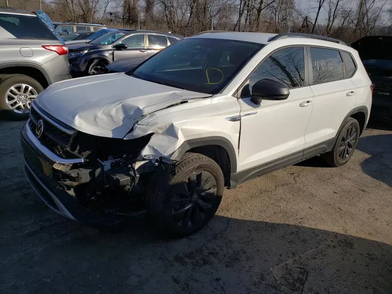 Volkswagen Taos 2022г.