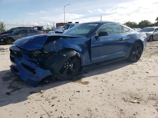 Ford Mustang 2022г.