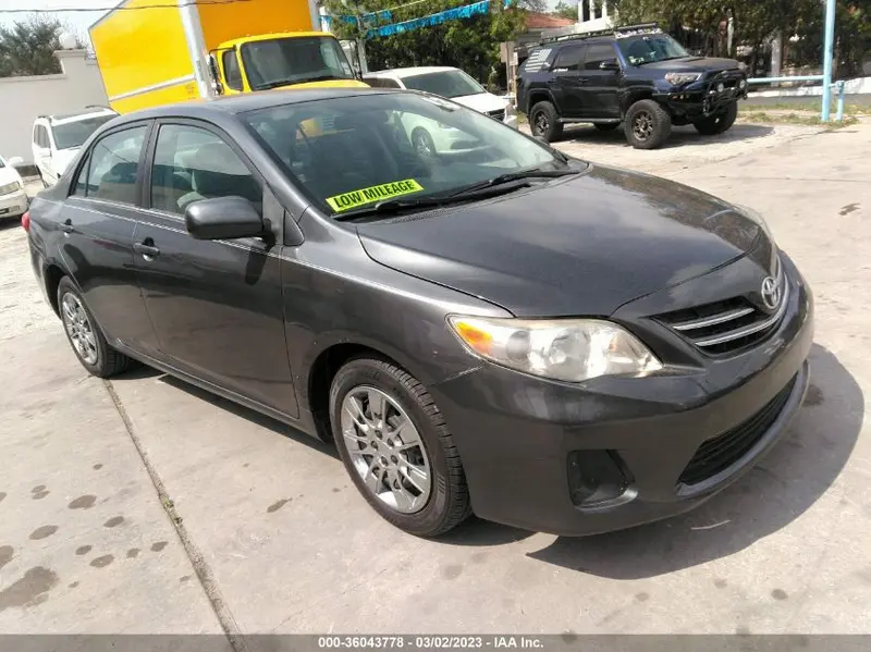 Toyota Corolla 2013г.