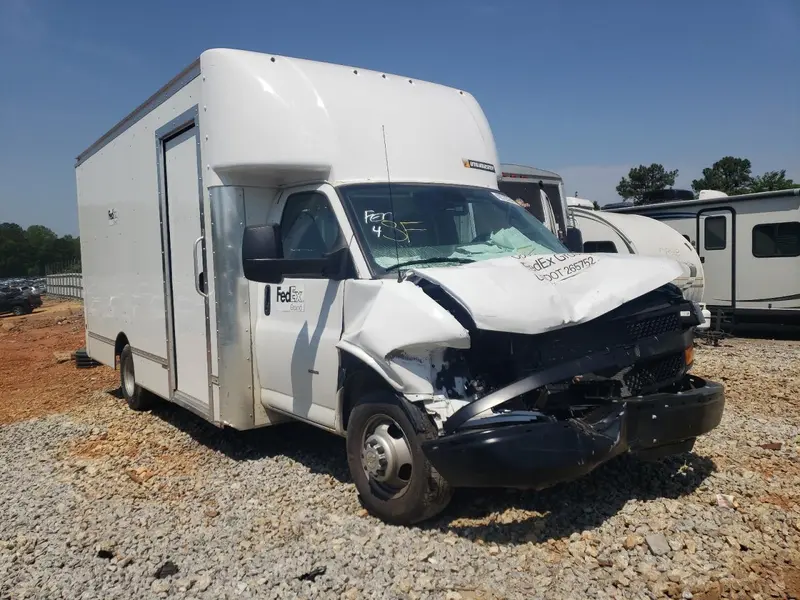 Chevrolet Express 2021г.