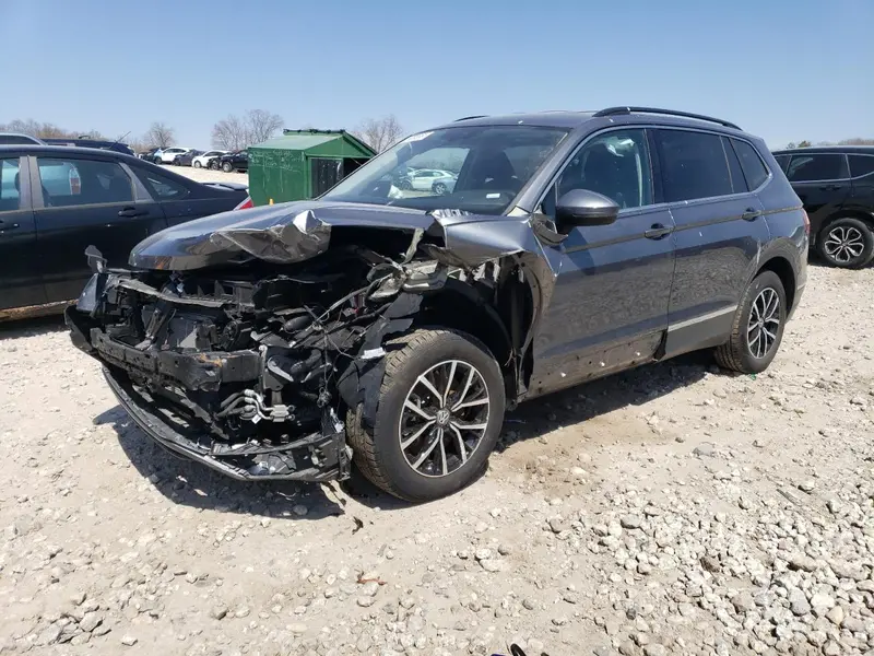 Volkswagen Tiguan 2021г.