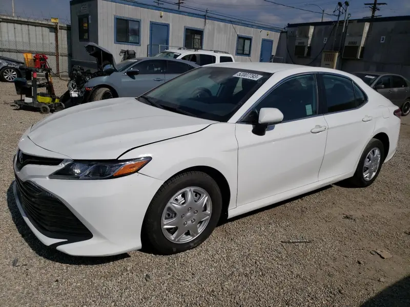 Toyota Camry Hybrid 2020г.