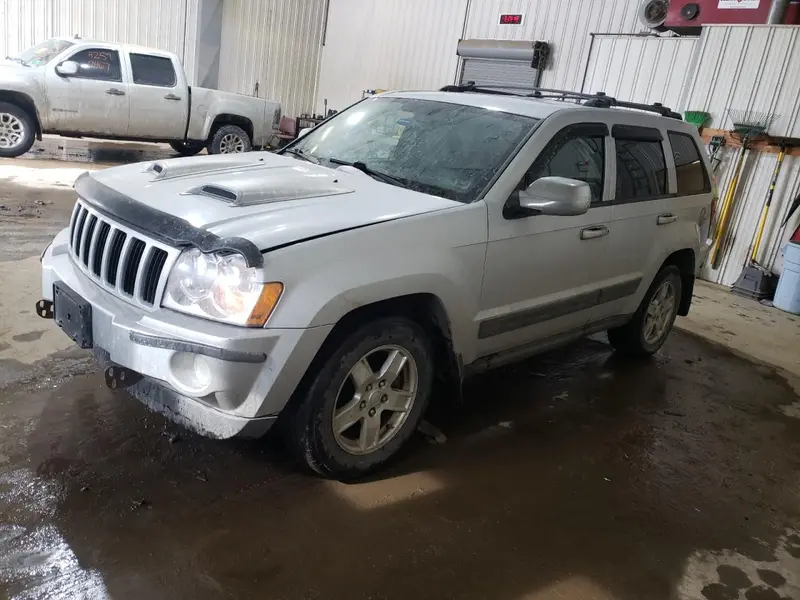 Jeep Grand Cherokee 2005г.
