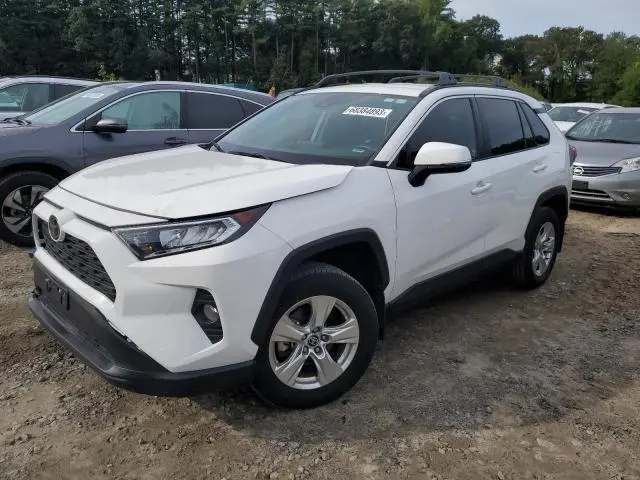 Toyota RAV4 2021г.