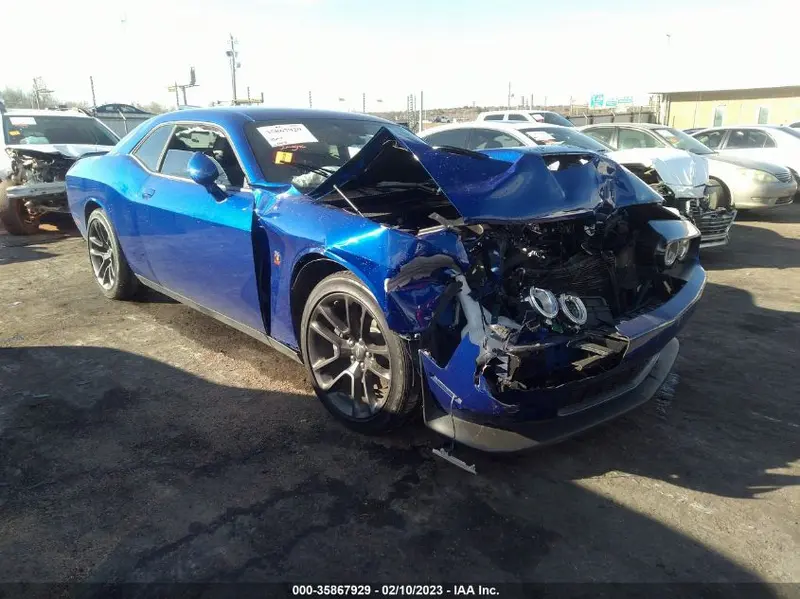 Dodge Challenger 2022г.