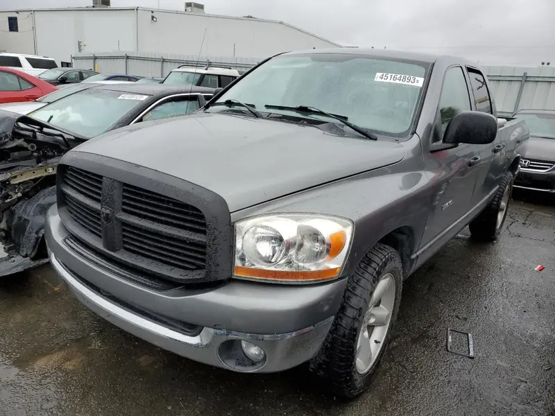 Dodge Ram 1500 2006г.