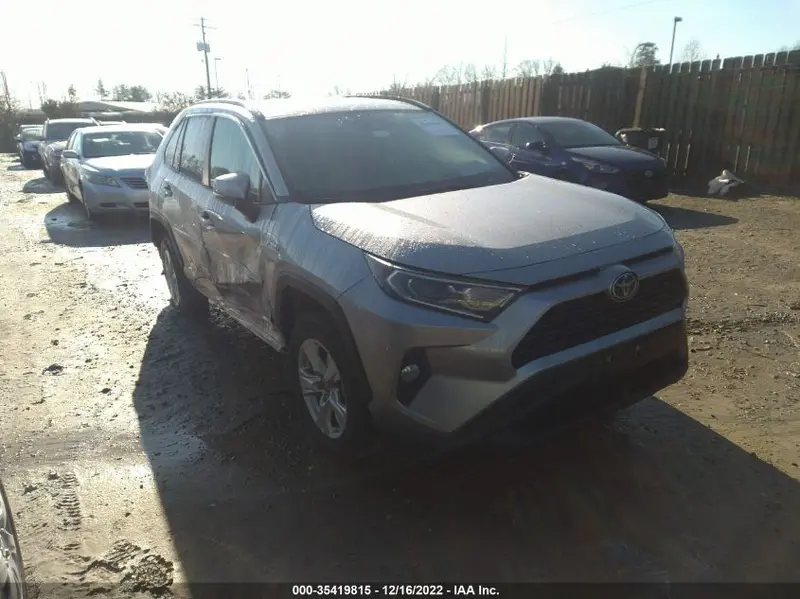 Toyota RAV4 Hybrid 2021г.
