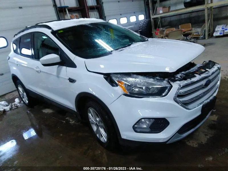 Ford Escape 2018г.
