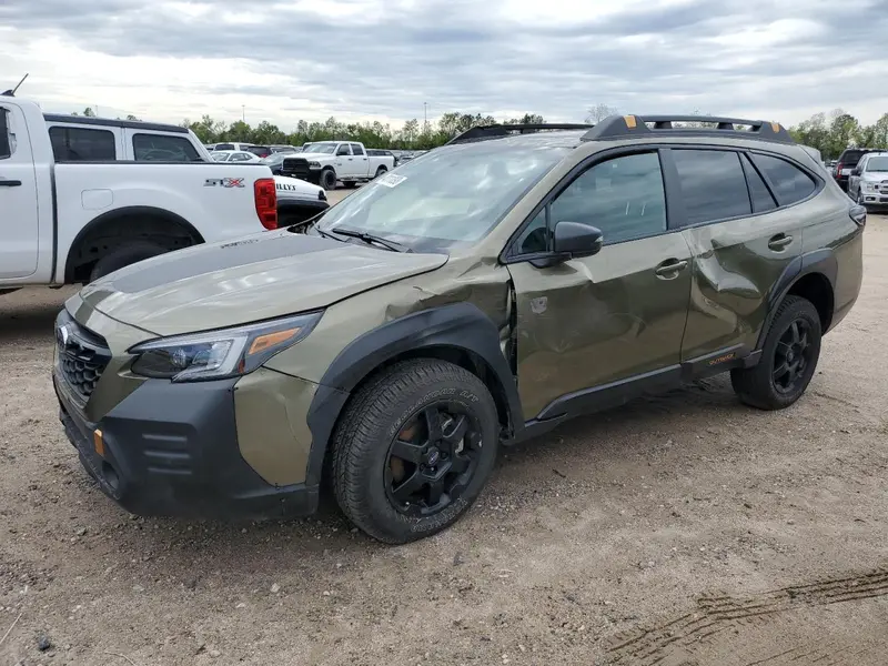 Subaru Outback 2022г.