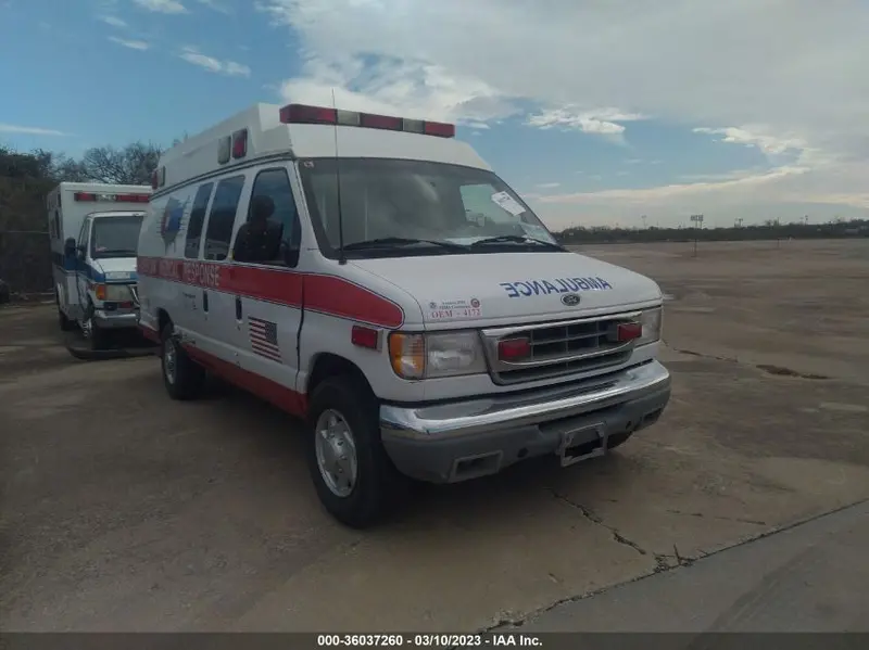 Ford Econoline 2000г.