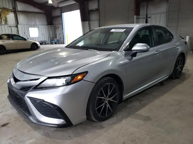 Toyota Camry 2021г.