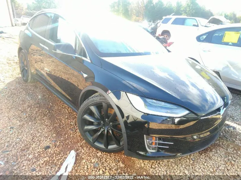Tesla Model X 2020г.