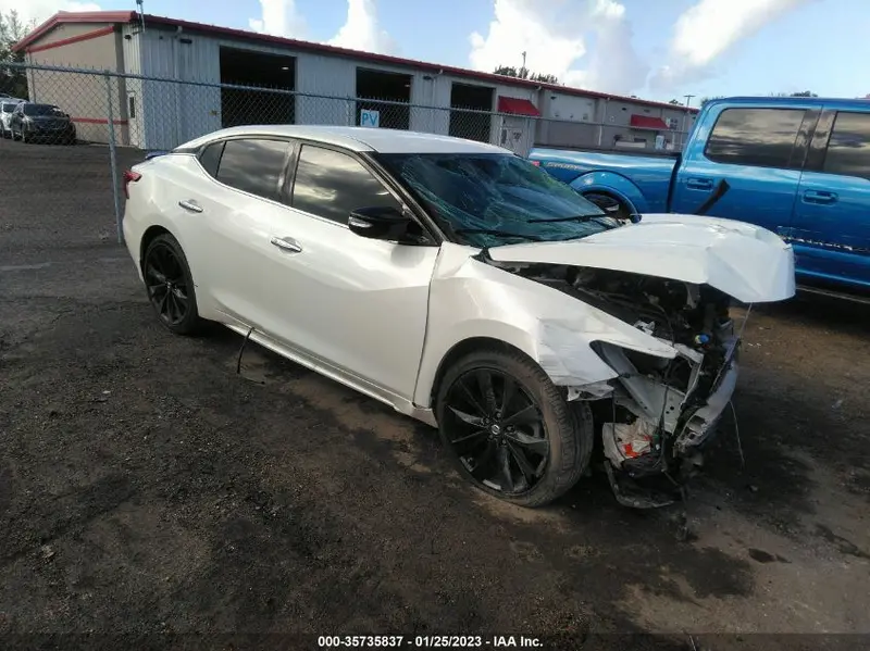 Nissan Maxima 2017г.